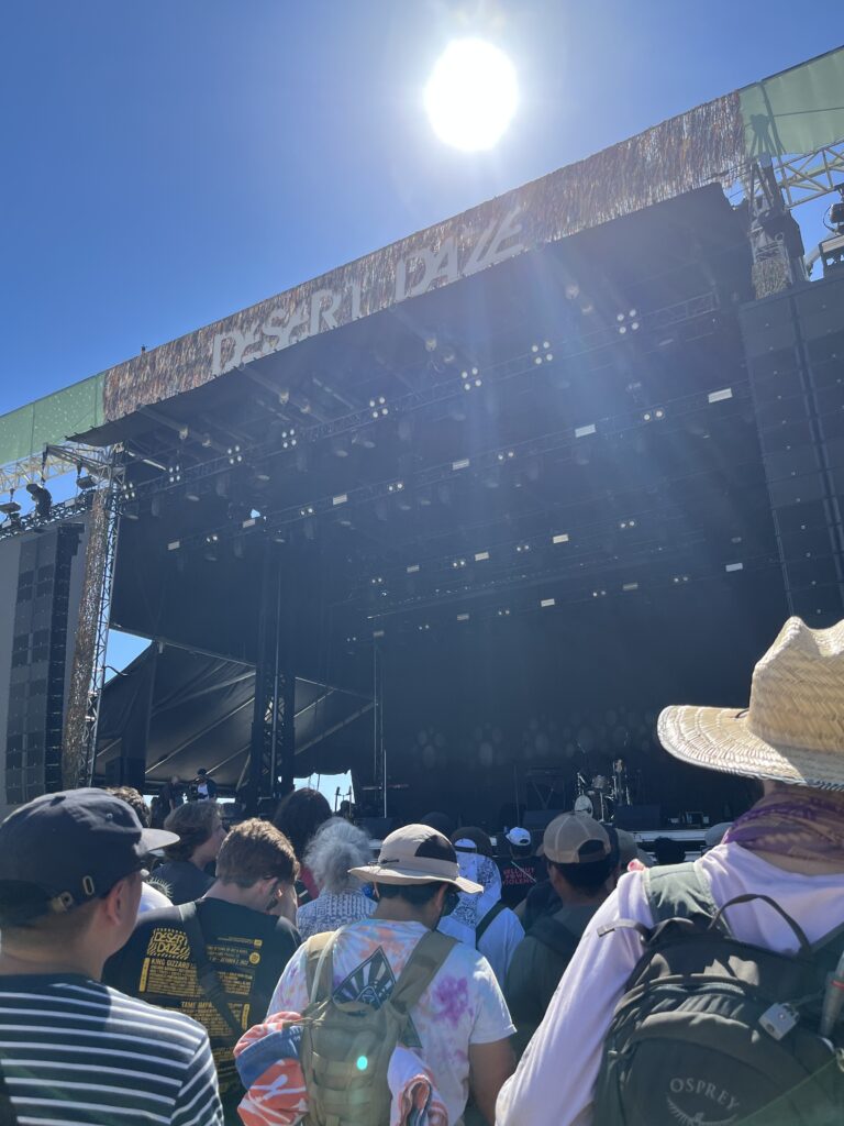 68643740440 0CC367EF 4D5F 4734 B890 FAACED615648 Titan Radio