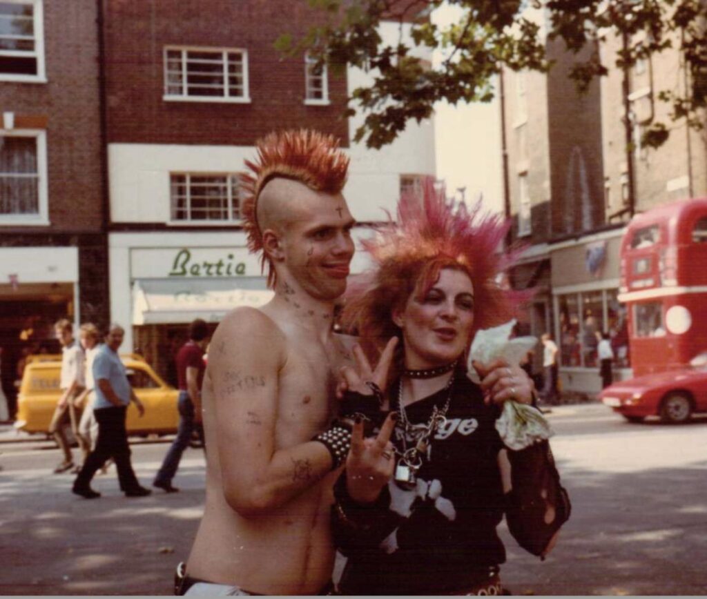 punkhairstyles Titan Radio